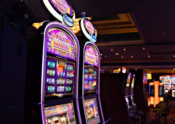 Antarmuka mobile Casino Hold'em icafe4d dengan tombol kontrol yang jelas